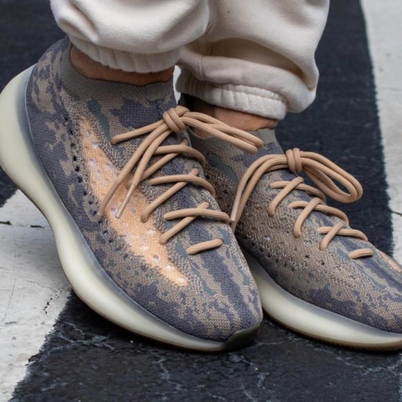 NEW Adidas Yeezy Boost 380 "Mist" Sneakers - Picture 3 of 15